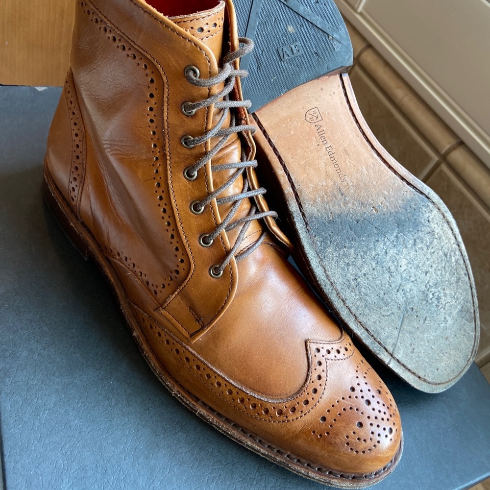 Allen Edmonds Dalton tan size 10